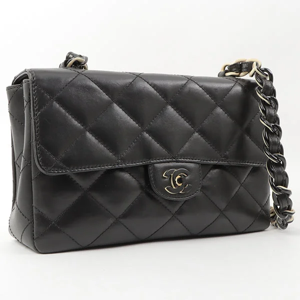 Buy new CHANEL bags 2025 -Chanel Around 2000 Made Turn-Lock Plate Plastic Chain Bag Black