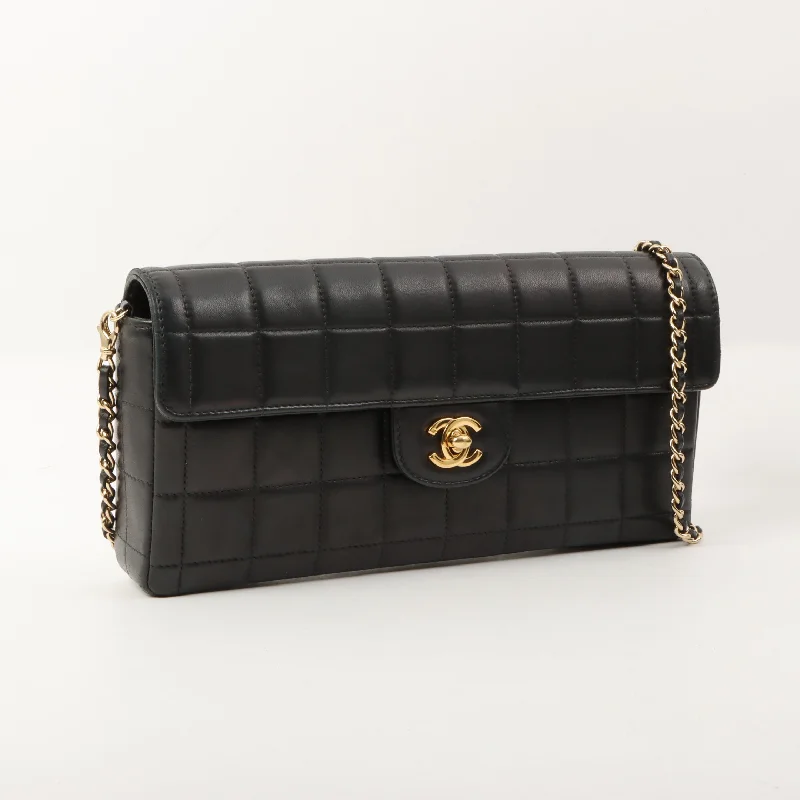 CHANEL Boy bag collection -Chanel Around 2002 Made Chocolate Bar Turn-Lock Chain Bag Black