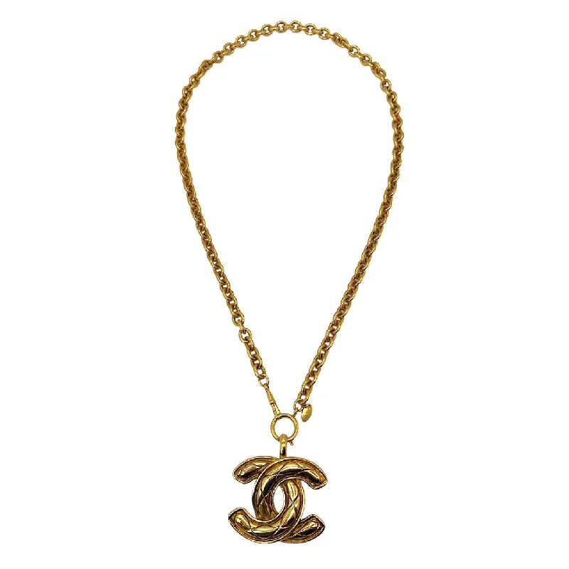 CHANEL pearl earrings for women -Chanel Vintage Quilted CC Pendant Necklace