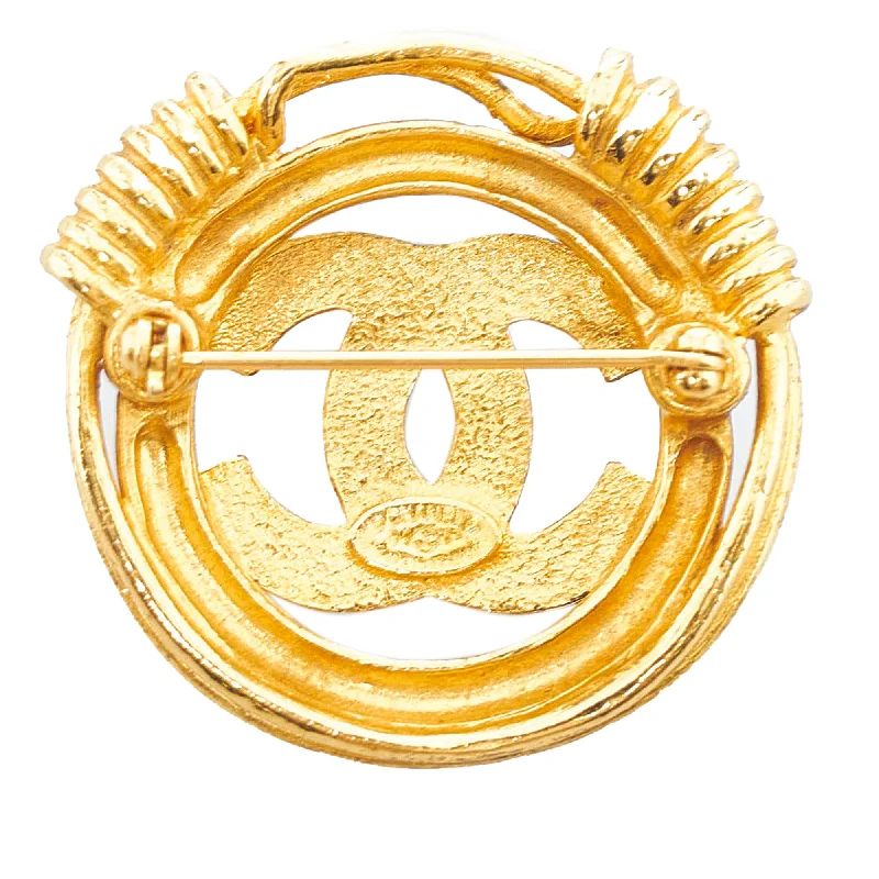 CHANEL watches with elegant bands -Chanel CC Brooch (zkE6ur)