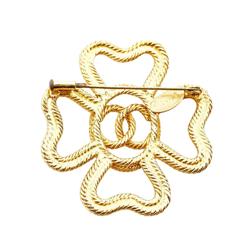 CHANEL necklaces with bold designs -Chanel CC Clover Brooch (lK5P6K)