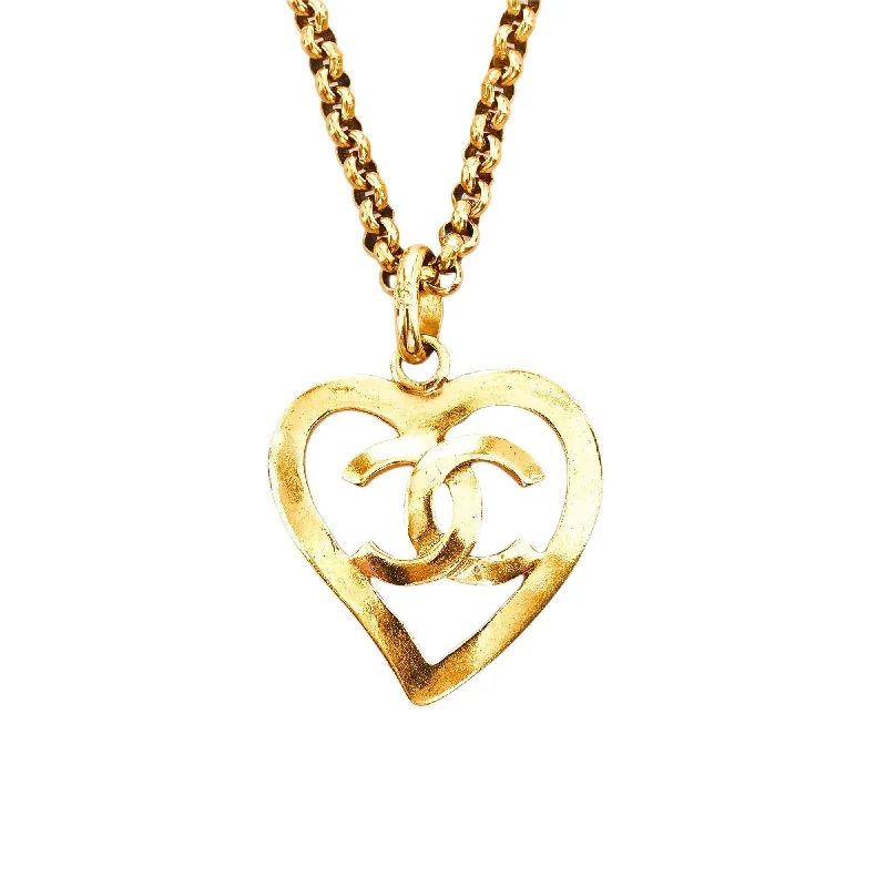 CHANEL iconic brooches -Chanel CC Heart Pendant Necklace (8fpssY)