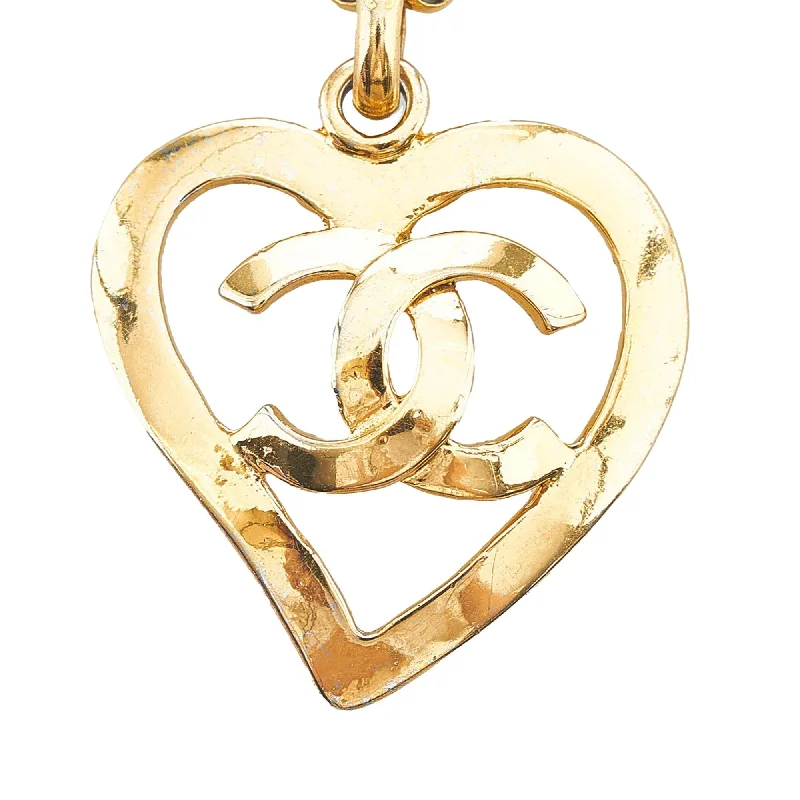 Buy CHANEL rings for every occasion -Chanel CC Heart Pendant Necklace (mLjVan)