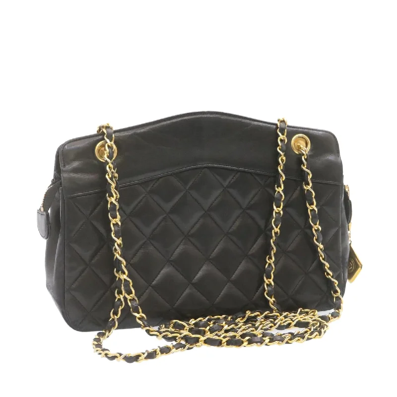 CHANEL bags with iconic color schemes -CHANEL Lamb Skin Matelasse Chain Shoulder Bag Black CC  am1201gA