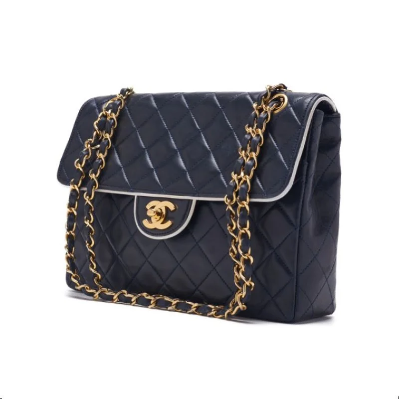 CHANEL bag with timeless design -Chanel Matrasse Bicycle Chain Shoulder  Navyx White  Shoulder Bag Mini Shoulder Bag  Bag Hybrid 【 Delivery】  Yabok Online