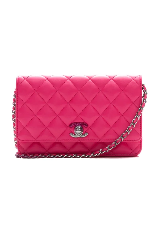 CHANEL bags with premium quilting -CC Wallet on Chain