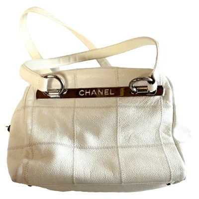 Buy CHANEL bags with fast shipping -WOW! AUTHENTIC 2005 CHANEL LAX SQUARE STITCH CREAM CAVIAR LEATHER HANDBAG