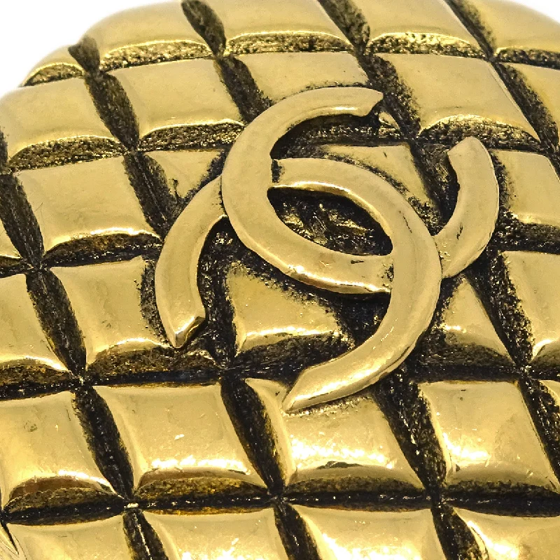 Classic CHANEL brooch designs -Chanel Quilted Brooch Pin Gold 25