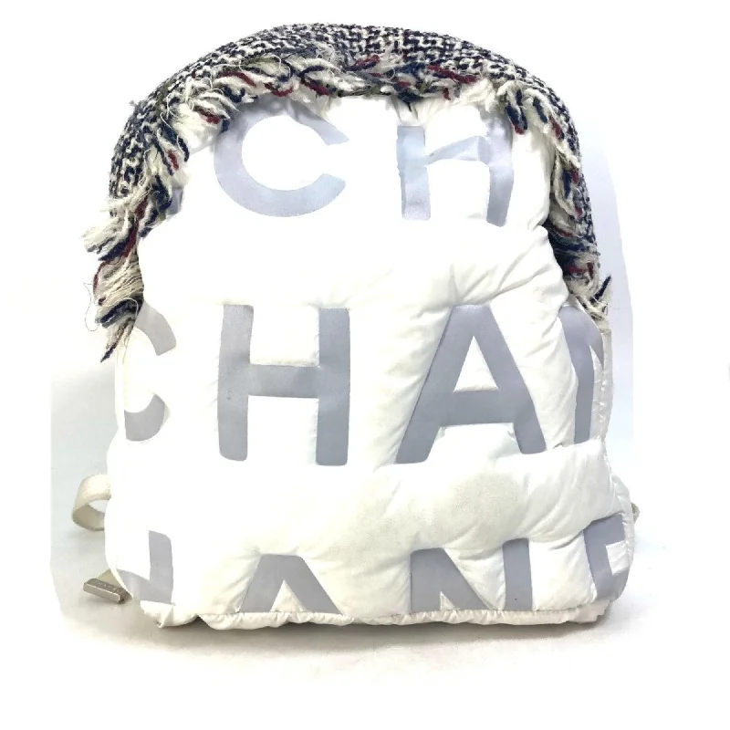 CHANEL classic flap bag -Chanel A91933 fringed bag backpack bag Backpack White