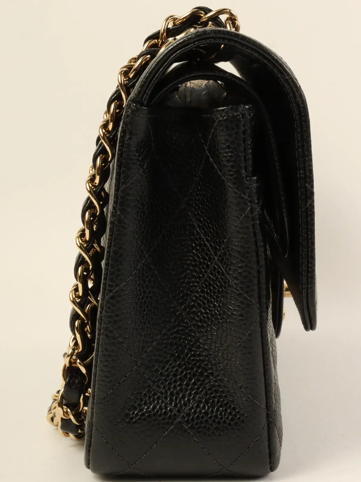 CHANEL bag with chain and leather combo -CHANEL Around 2001 Made Caviar Skin Classic Flap Chain Bag 25Cm Black