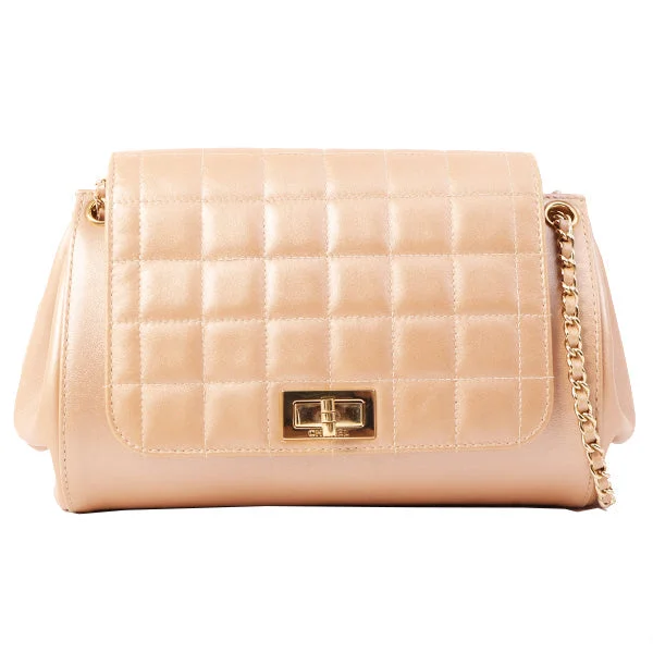 CHANEL bags with luxurious interior -Chanel Around 2002 Made Chocobar 2.55 Chain Bag Rose Gold