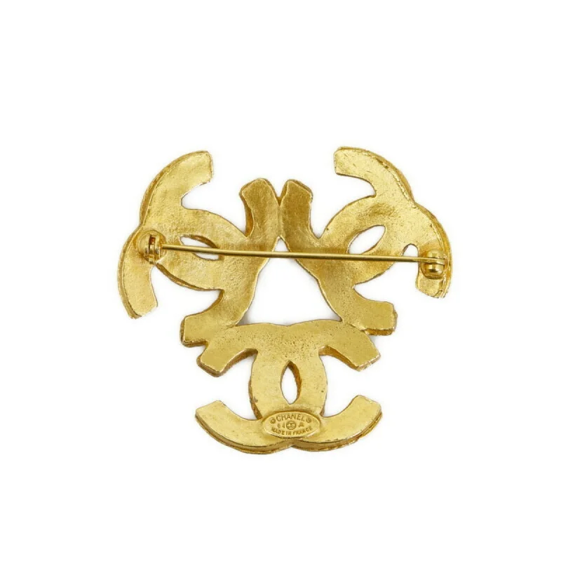 CHANEL signature jewelry for fashion lovers -CHANEL triple coco mark brooch gold plated ladies