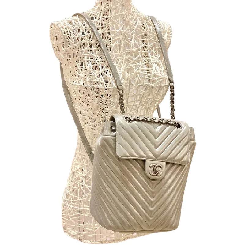 CHANEL bags with classic design -Chevron Quilted Urban Spirit Backpack in Silver